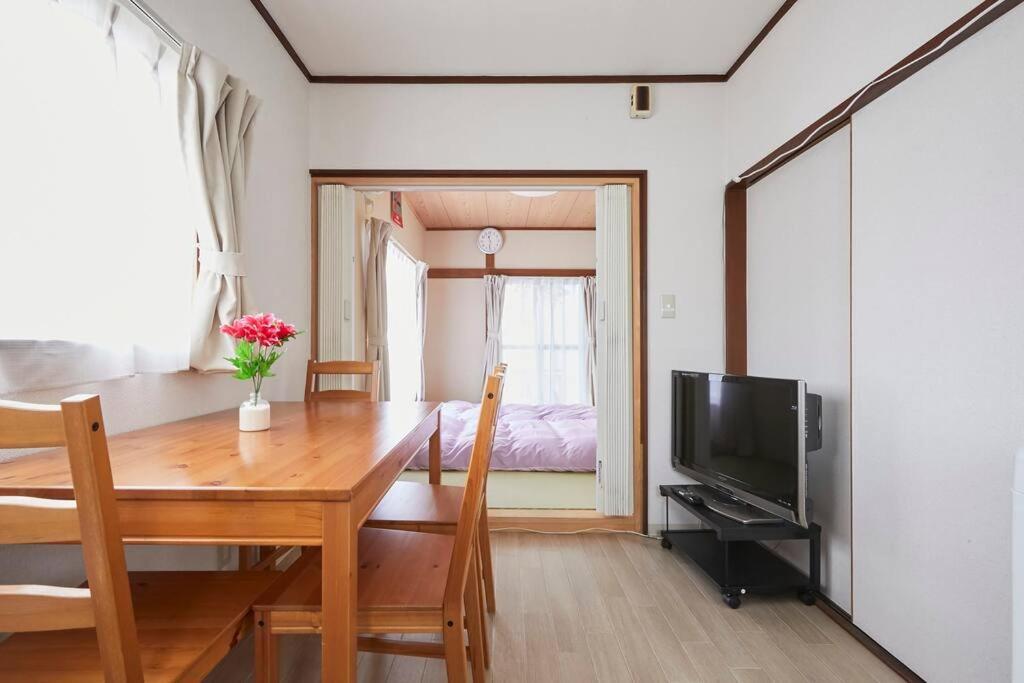 Apartamento Urayasu House! For Up To 6 People, 15 Min Bus Ride To Disney! *